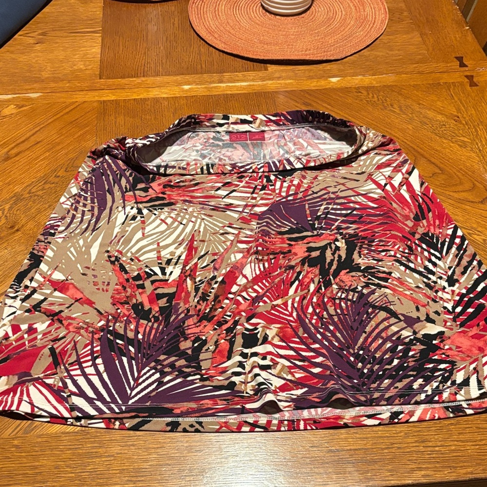 212 Collection Abstract Print Skirt in Red and Beige